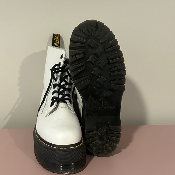 White Dr. Martens 1460 Pascal Max Platform Boots Women Size 8 - Picture 3 of 6